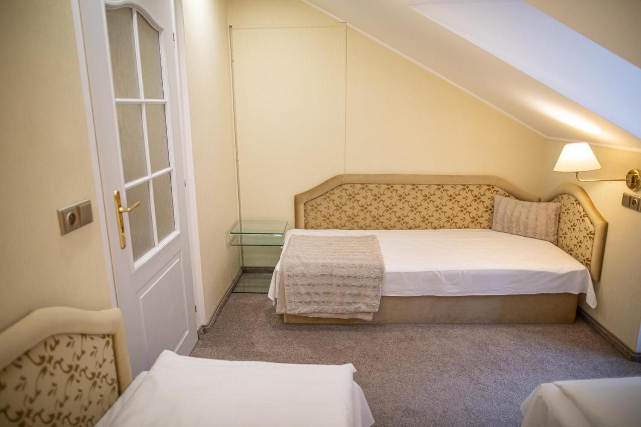 Villa Basileia Riverside Karlovy Vary Ngoại thất bức ảnh