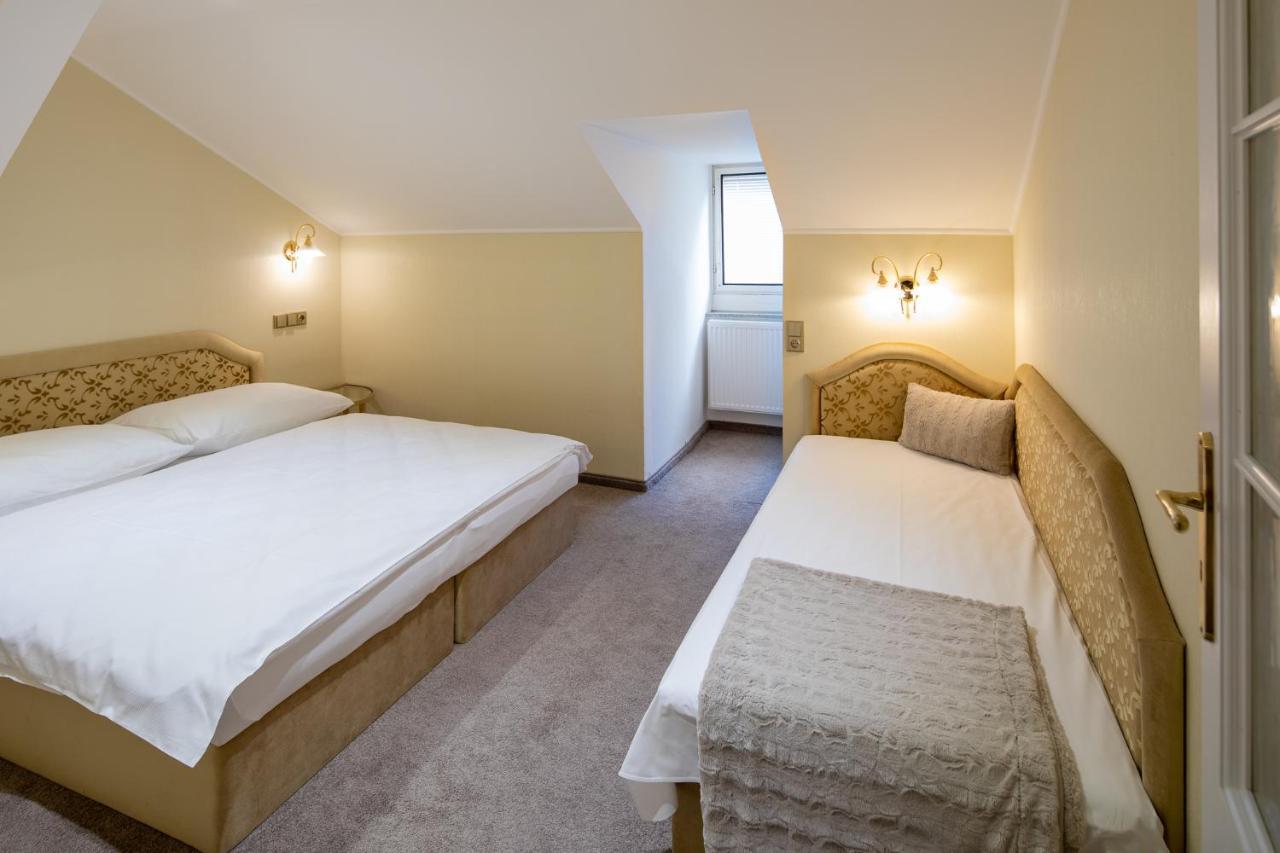 Villa Basileia Riverside Karlovy Vary Ngoại thất bức ảnh
