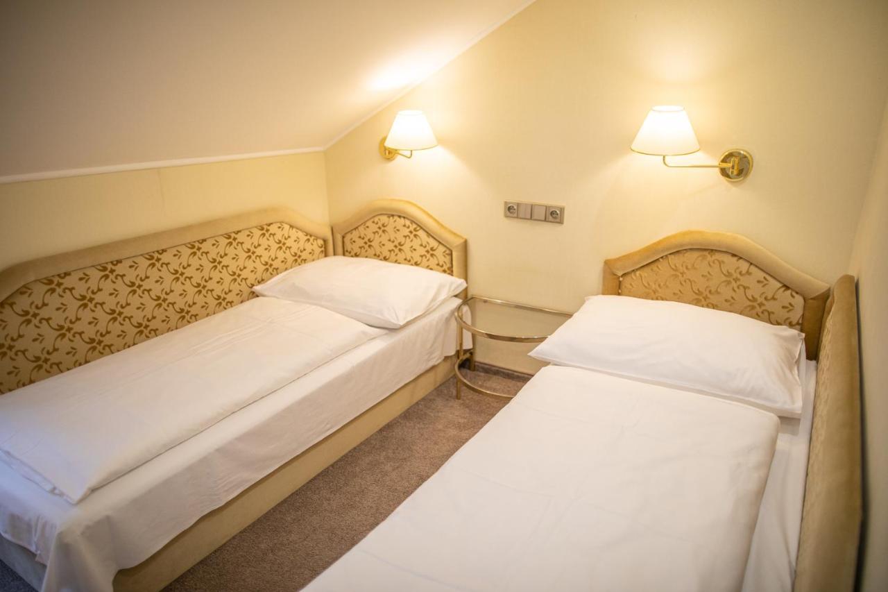 Villa Basileia Riverside Karlovy Vary Ngoại thất bức ảnh