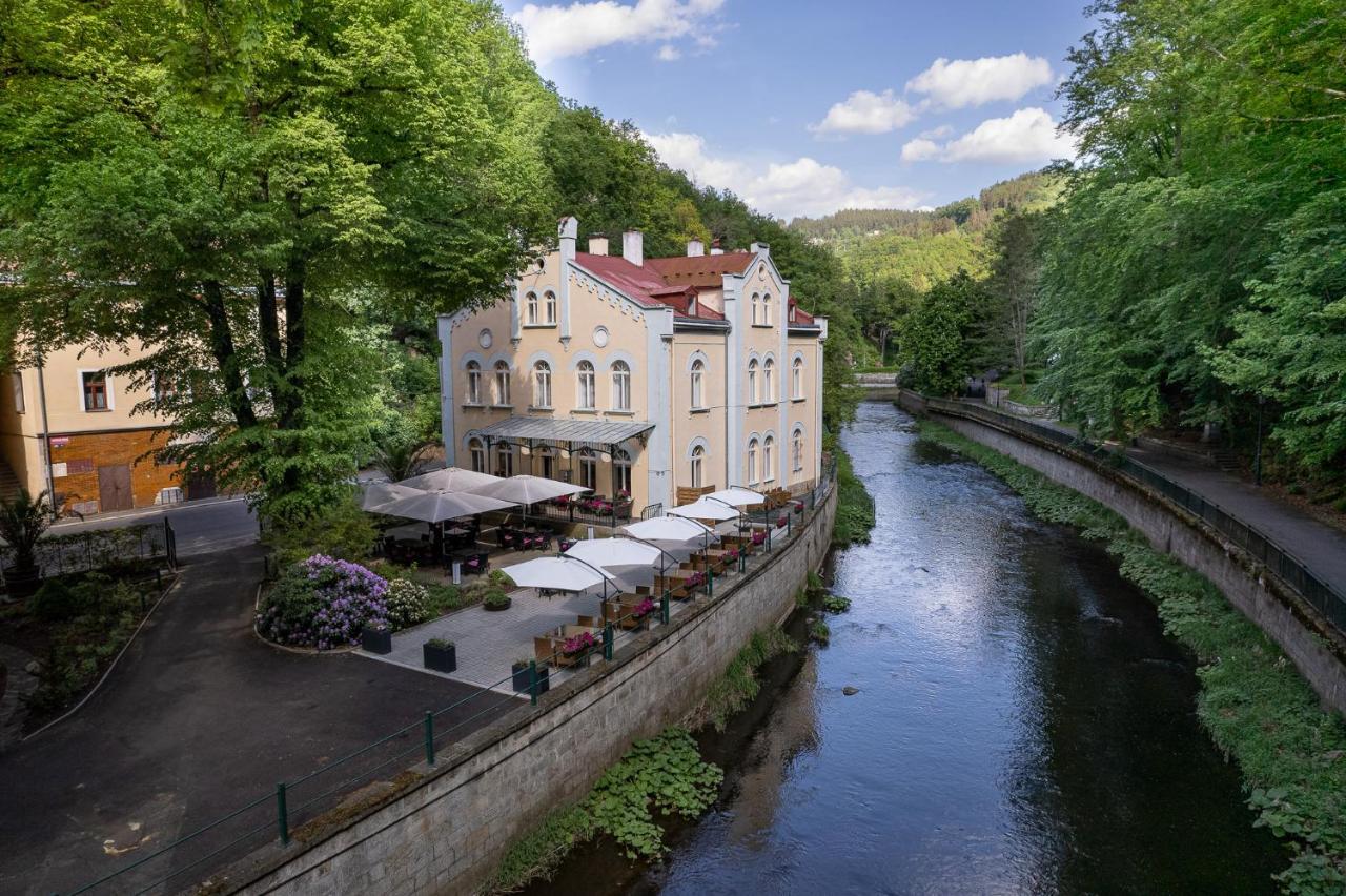 Villa Basileia Riverside Karlovy Vary Ngoại thất bức ảnh